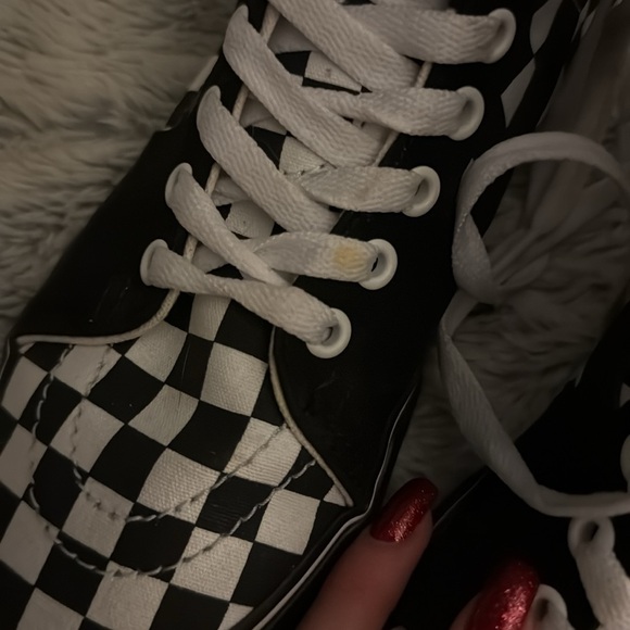 Custom Vans - Picture 4 of 4